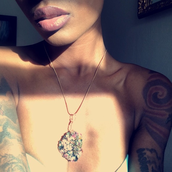 Meet your Posher, Vamonie - Picture 5 of 8